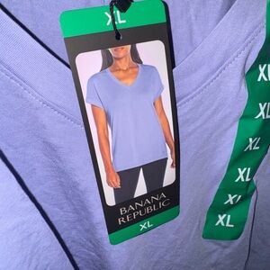 Banana Republic Lavender V-Neck Tee